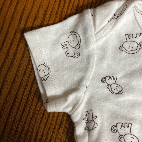 Infant Carters onsies set of 2 size 12 month - Picture 5 of 6